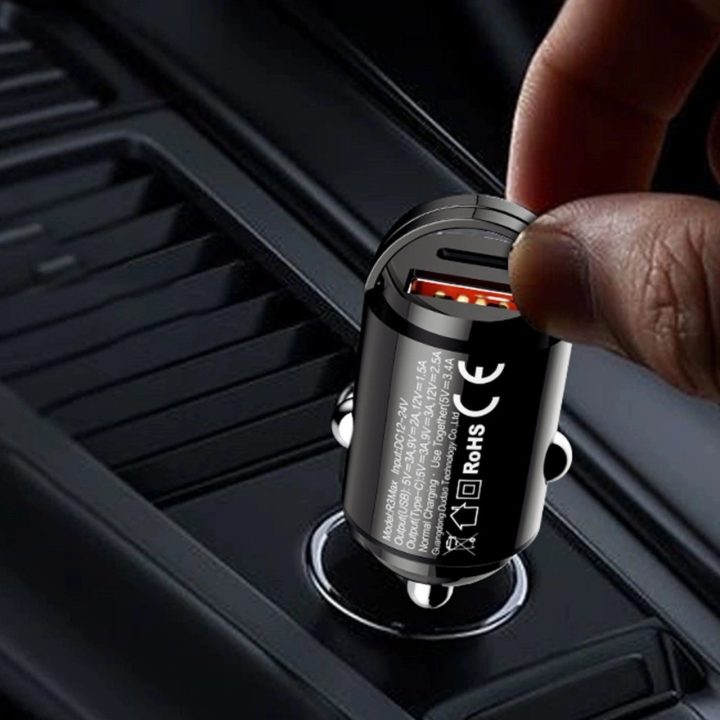 mini automobilinis įkroviklis - juodas