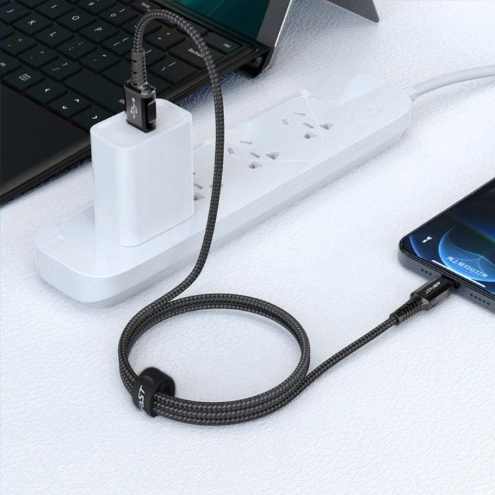 Acefast kabelis MFI USB - Lightning 1,2 m, 2,4 A, juodas (C1-02 black)
