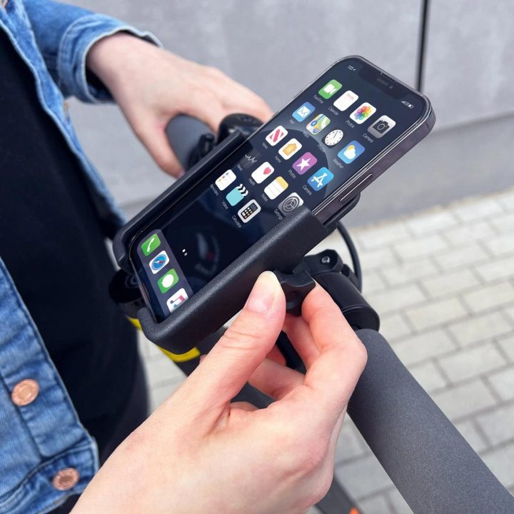 metalinis dviračių telefono laikiklis, juodos spalvos (WBHBK3)