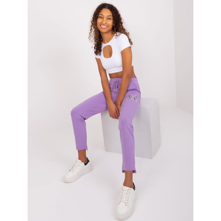 Violetinės sportinės kelnės
