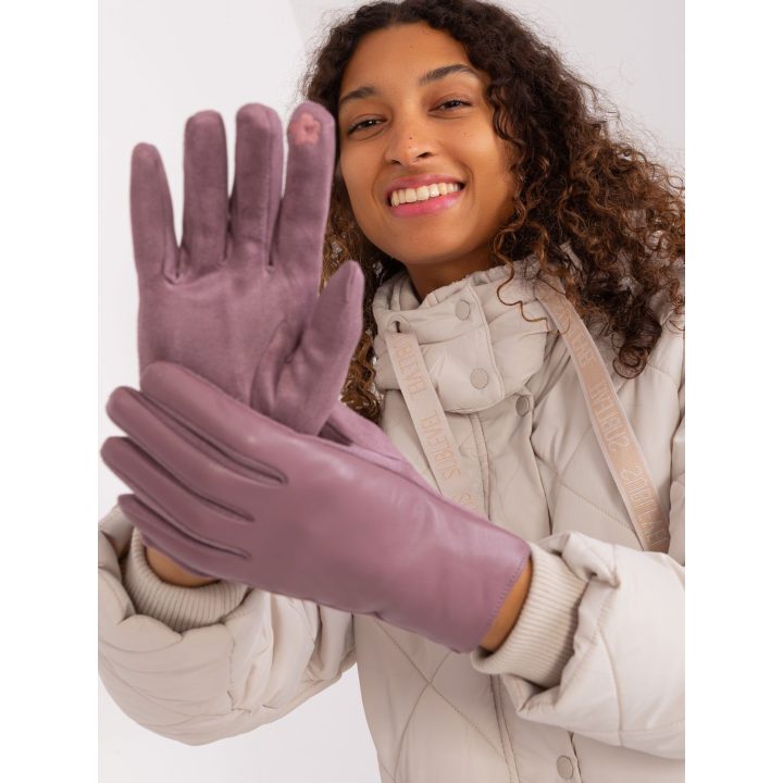 Pirštinės violetinės spalvos