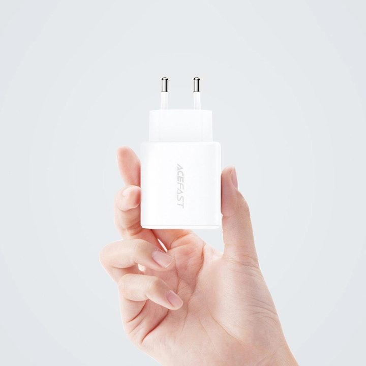 sieninis įkroviklis USB C tipo / USB 20W, PPS, PD, QC 3.0, AFC, FCP baltas (A25 baltas)