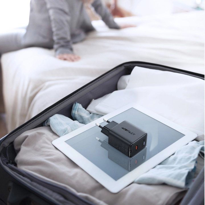 greitasis įkroviklis USB Type C 20W Power Delivery juodas (A1 EU juodas)