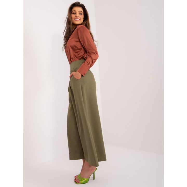 Spodnie khaki