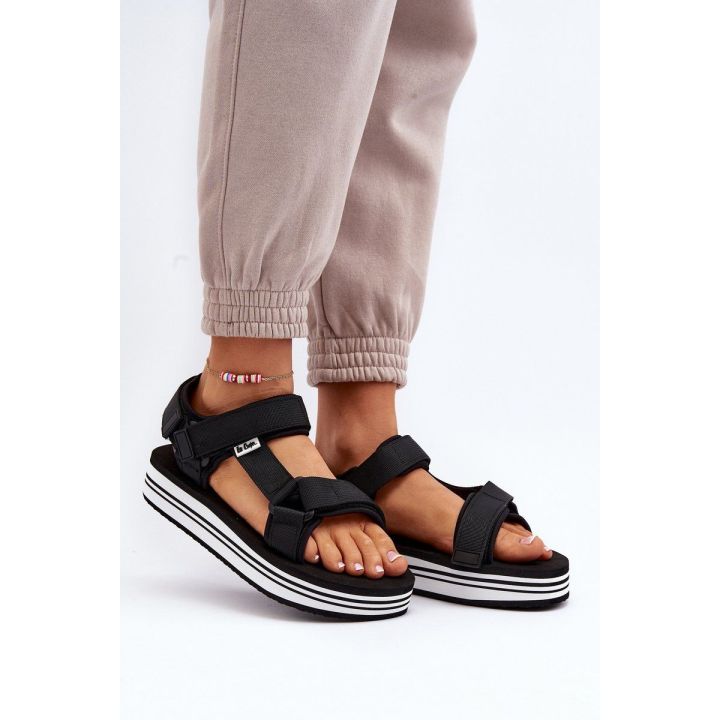 Moteriški platforminiai sandalai juodi Lee Cooper