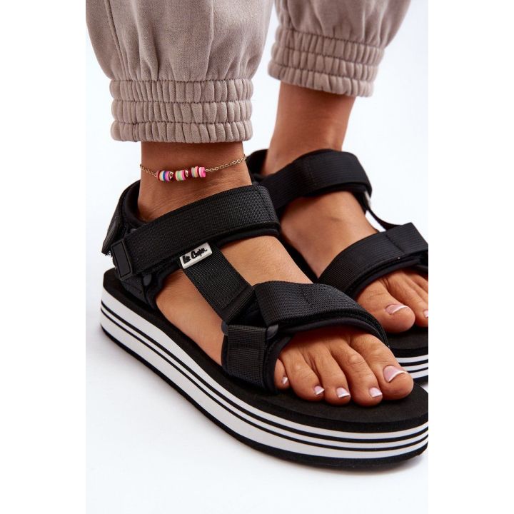 Moteriški platforminiai sandalai juodi Lee Cooper