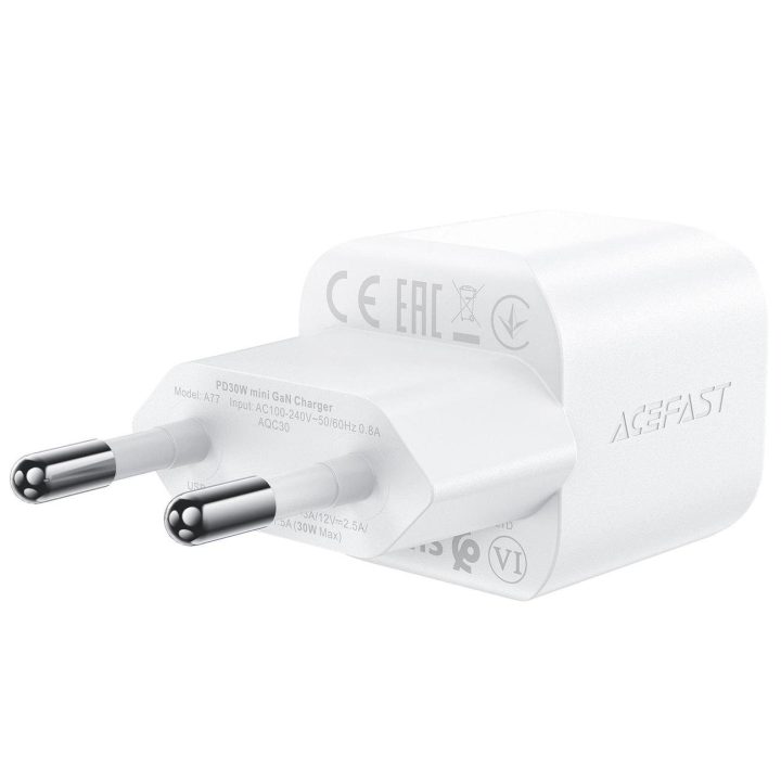 Acefast A77 Mini PD 30W GaN sieninis įkroviklis + USB-C kabelis - baltas
