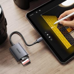 USB C 5Gb/s SD/TF kortelių skaitytuvas - pilkas