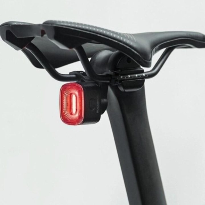 Rockbros Q2S LED galinis dviračio žibintas su išmaniąja stabdymo sistema + USB A laidas - juodas