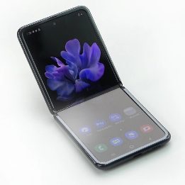 [ ] Invisible Film apsauginė plėvelė, skirta Motorola Razr 40 Ultra