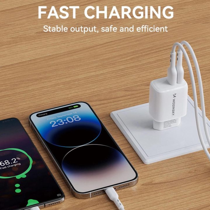 2.4A 2 x USB-A sieninis įkroviklis - baltas