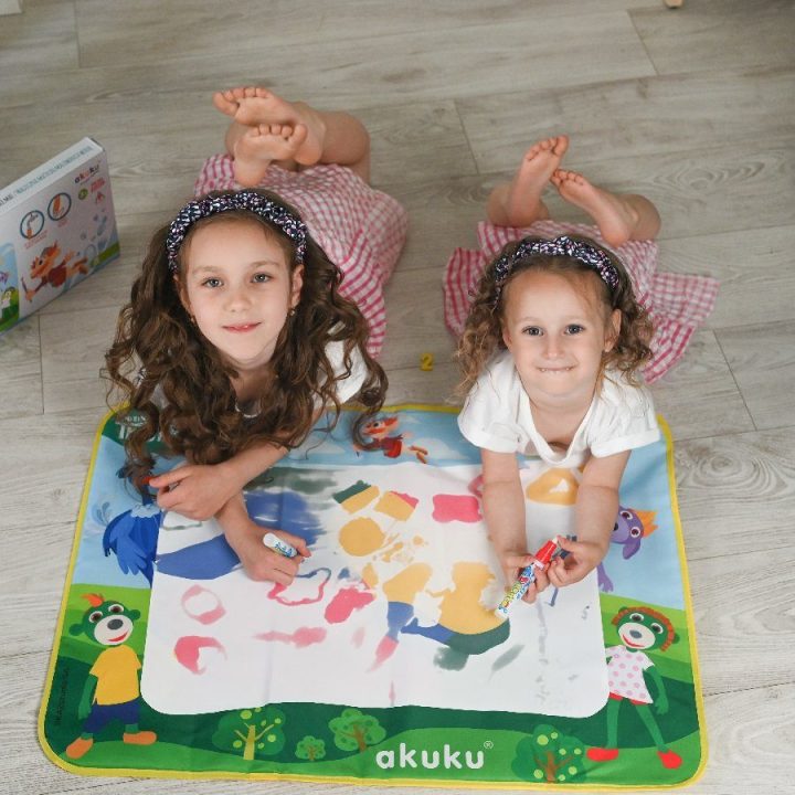 A0638 Šeimos šuniukai / Magiškas dažymo kilimėlis