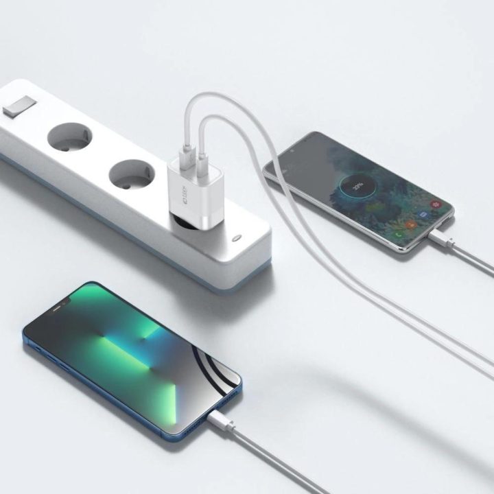 tinklinis įkroviklis - baltas