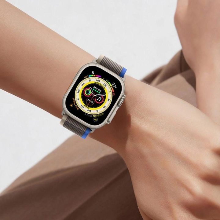 Nailono dirželis Apple Watch 4/5/6/7/8/9/SE/Ultra 1/2 (42/44/45/49 mm) – juoda ir oranžinė