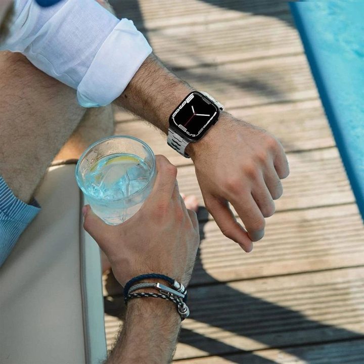 Nerūdijančio plieno apyrankė Apple Watch“ 4 / 5 / 6 / 7 / 8 / 9 / SE / Ultra 1 / 2 (42/44/45/49 mm) – titano oranžinė
