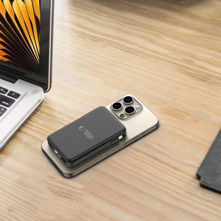 Powerbank su MagSafe 10000 mAh 15 W USB C/Lightning jungtys – juoda