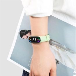 IconBand“ dirželis Xiaomi Mi Smart Band 5 / 6 / 7 / NFC“ – juodas