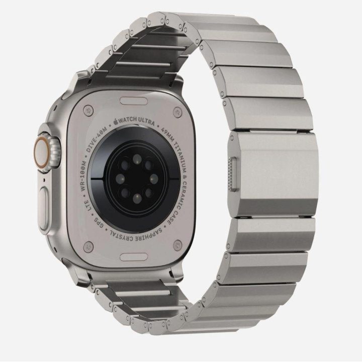 Apyrankė Apple Watch 4/5/6/7/8/9/SE/Ultra 1/2 (42/44/45/49 mm) - titaninė
