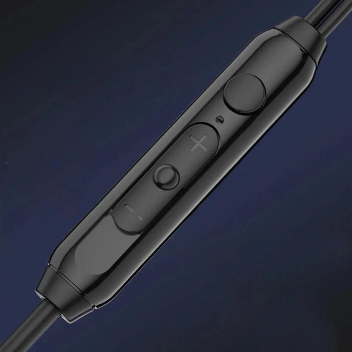 USB-C į ausis įstatomos ausinės 1,2 m – juodos
