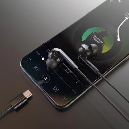 USB-C ausinių tipo į ausis skverbtukai 1,2 m – juodi