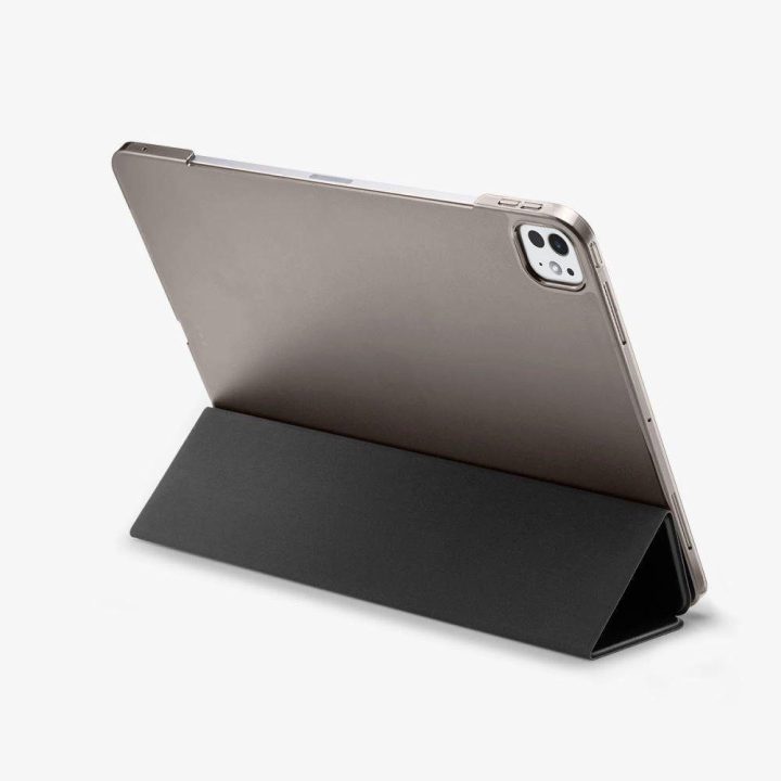 dėklas iPad Pro 13“ 2024 – juodos spalvos