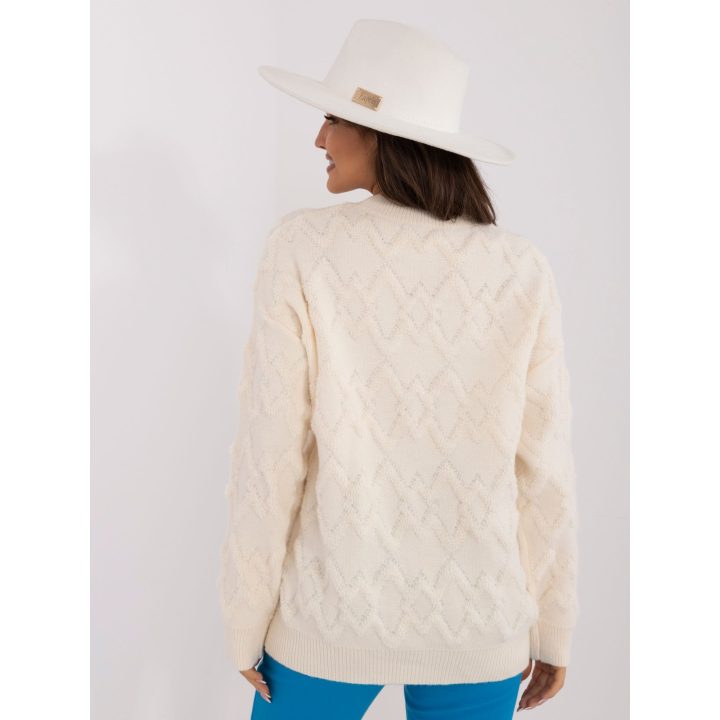 Megztinis kremo spalvos
