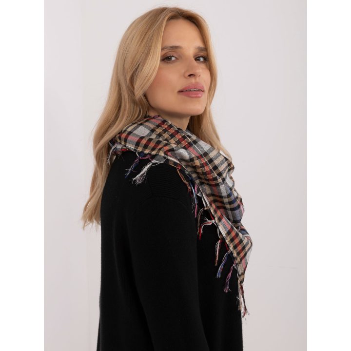 Daugiaspalvė skarelė