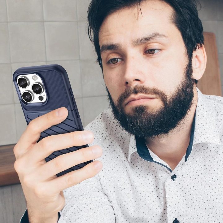 silikono dėklas iPhone 16 Pro – mėlynos spalvos