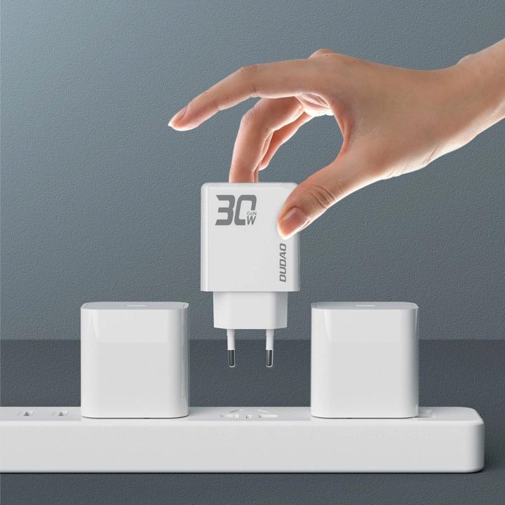 A30EUL 30 W USB C - Lightning kabelis – baltas