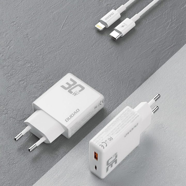 A30EUL 30 W USB C - Lightning kabelis – baltas