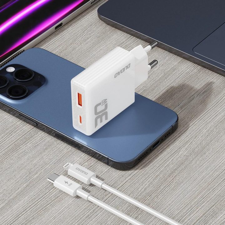 A30EUL 30 W USB C - Lightning kabelis – baltas