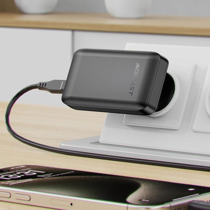 65 W GaN 2 USB A itin plonas įkroviklis, juodas