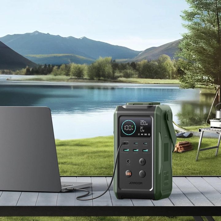 Powerbank“ “ JR A jungtimis, sulankstoma žibintuvėliu ir rankena – žalias