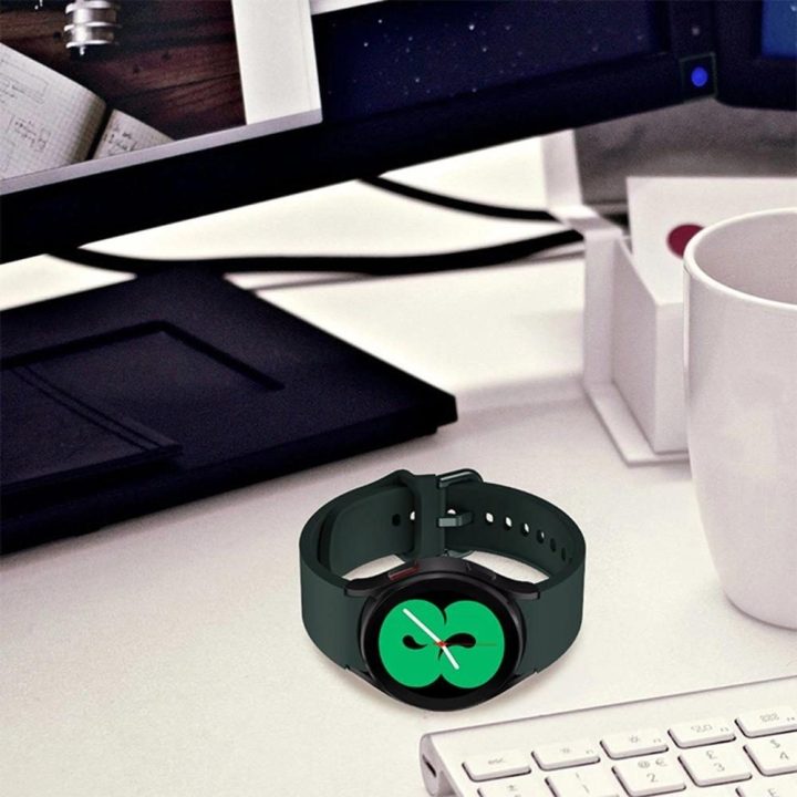 Silicone Strap for Samsung Galaxy Watch 4 / 5 / 5 Pro / 6 / 7 / FE - Smėlinė (Smėlio spalvos)
