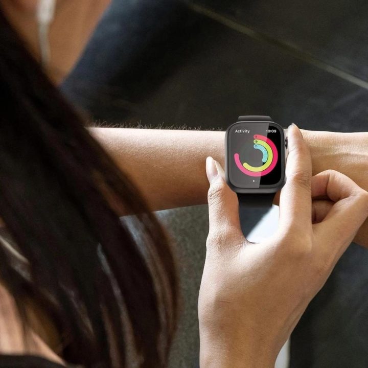 grūdinto stiklo dėklas Apple Watch 10“ (46 mm) – juodos spalvos