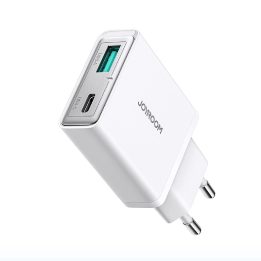 20 W USB C labai plonas sieninis įkroviklis – baltas