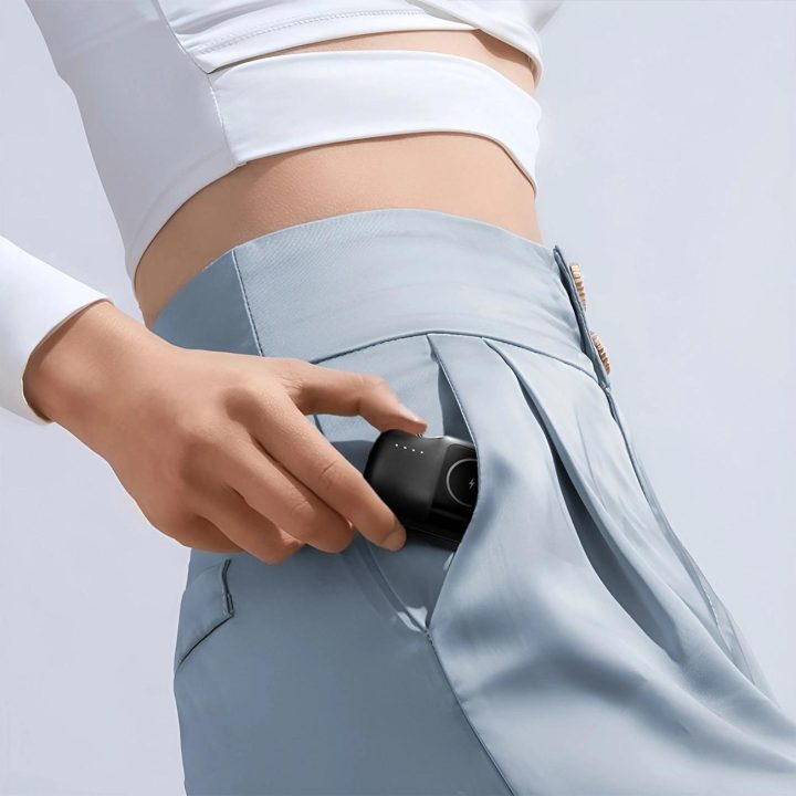 Mini Powerbank“ WF16 C laidu ir įkrovikliu Apple Watch“ – juodas