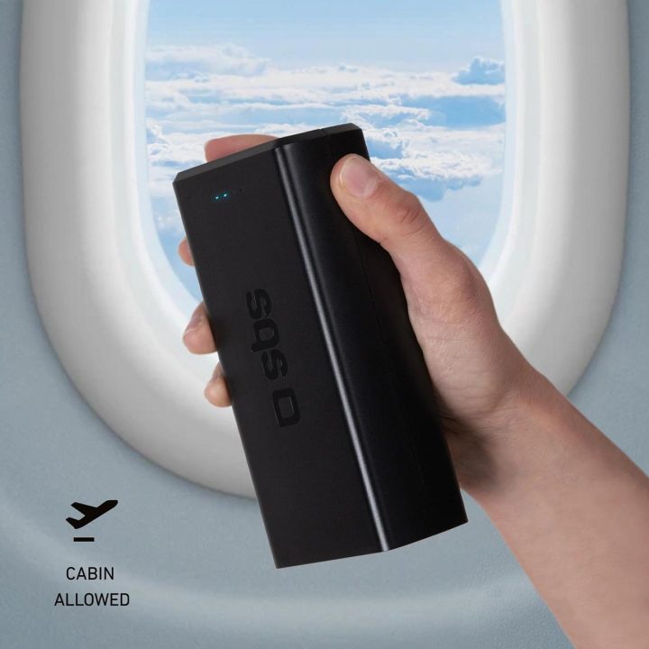 Greito įkrovimo maitinimo bankas: 20 000 mAh, 2 USB, juodos spalvos