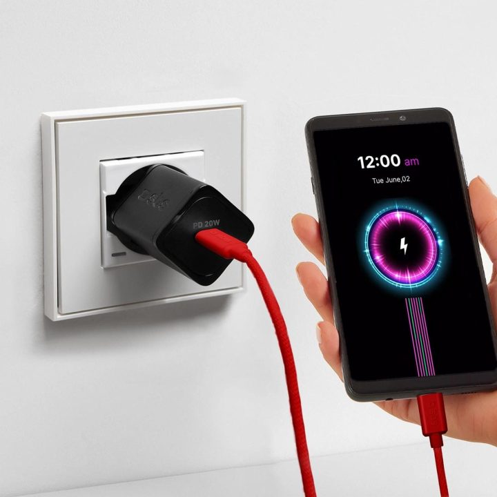 USB C audinio laidas su kabelio spaustuku, 1,5 m raudonos spalvos