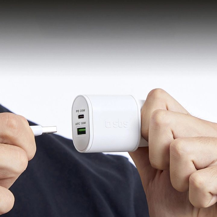 20 W pakrovėjas su USB C ir Power Delivery“ — baltas