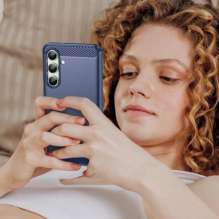 Silikoninis dėklas Carbon Case skirtas Samsung Galaxy S24 FE - mėlynos spalvos