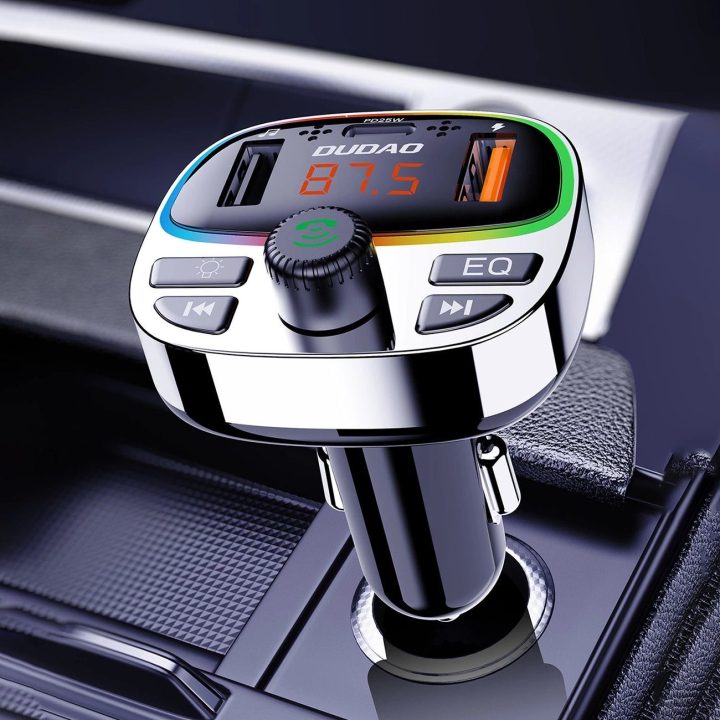 FM siųstuvas su PD 25W greitu įkrovimu, Bluetooth 5.3 ir RGB apšvietimu