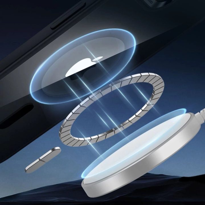 Skaidrus juodas ESR Classic Hybrid HaloLock MagSafe dėklas iPhone 16