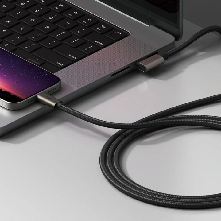 Ringke“ 3.2 kartos 2x2 USB-C, PD 3.1 240 W 2 m kampinis laidas – juodas