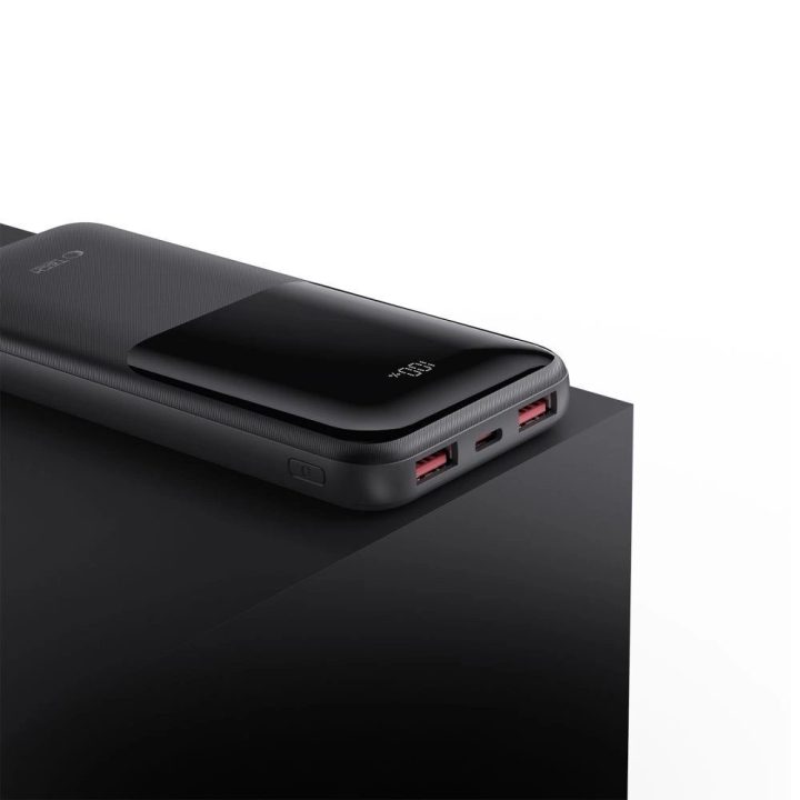 Powerbank 10000 mAh 22,5 W – juodos spalvos.