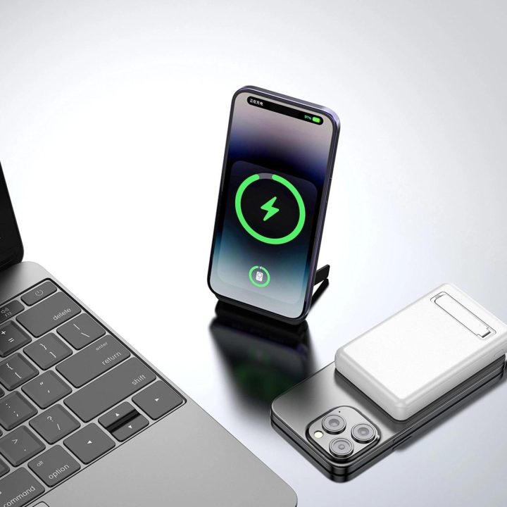 Išorinė baterija 10000mAh, 20W, USB-A / USB-C / MagSafe, balta