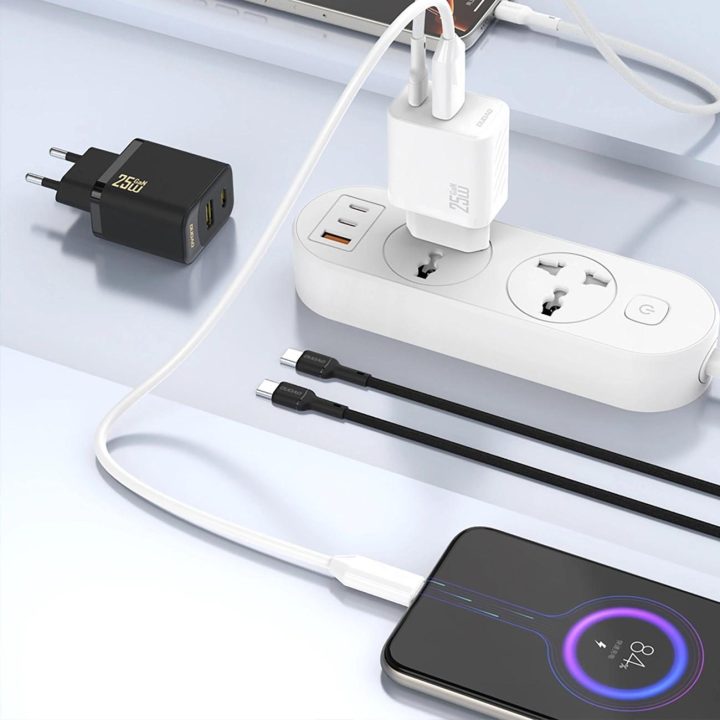 25W GaN USB-C sieninis įkroviklis – juodas