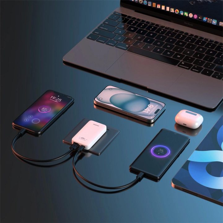 Itin plonas 65W GaN sieninis įkroviklis su USB-A / USB-C, baltas