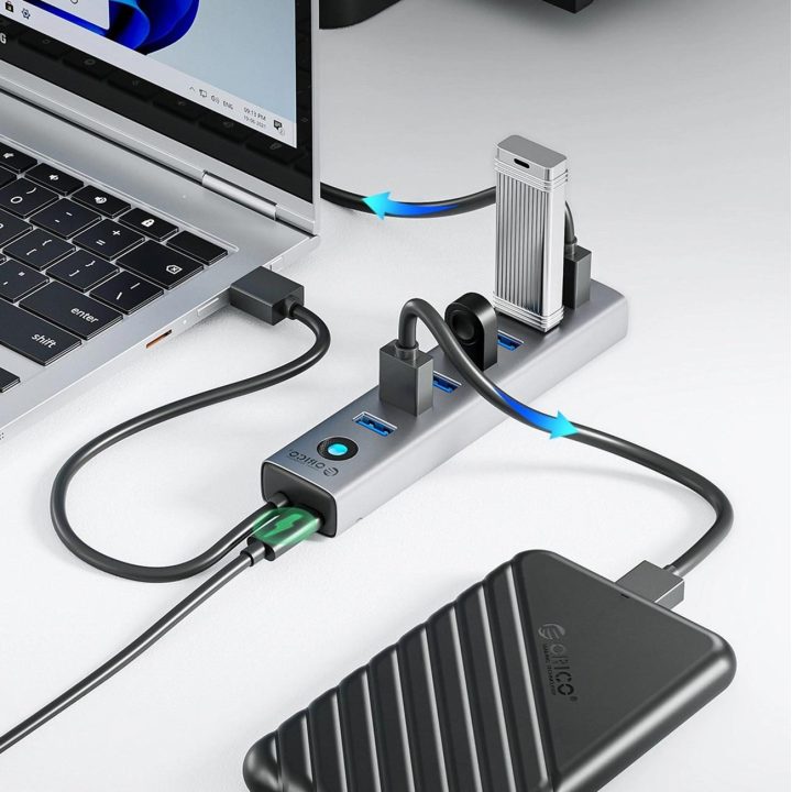 USB šakotuvas 7x USB-A 3.0 + USB-C, pilkas