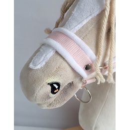 Hobio žirgo kantaras su baltais pūkais ir pavadžiu (balta/rožinė)